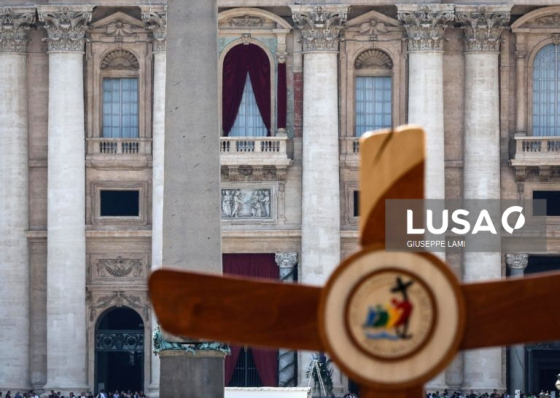 V&iacute;timas italianas acusam Francisco de fazer pouco para combater pedofilia na igreja