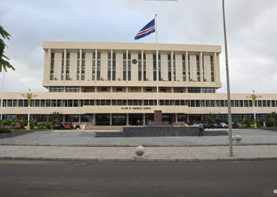 Assembleia Nacional: Suspens&atilde;o do deputado Amadeu Oliveira e elei&ccedil;&atilde;o de novos titulares de cargos exteriores v&atilde;o a votos