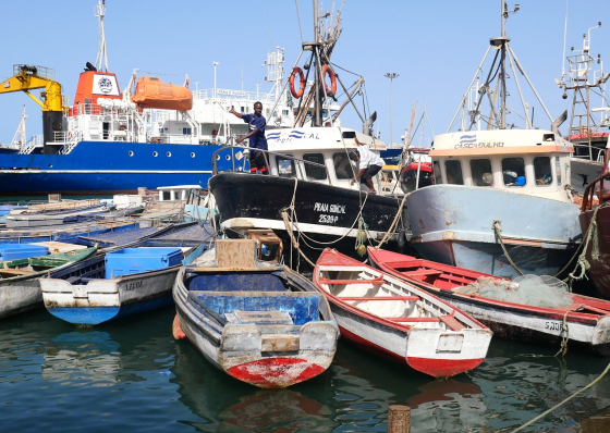 Pescadores e peixeiras de Santiago. &ldquo;O governo nos abandonou&rdquo;