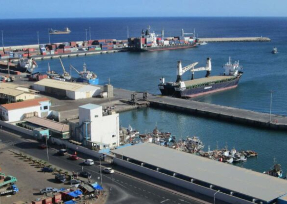 Pre&ccedil;os das exporta&ccedil;&otilde;es e das importa&ccedil;&otilde;es caem em Cabo Verde