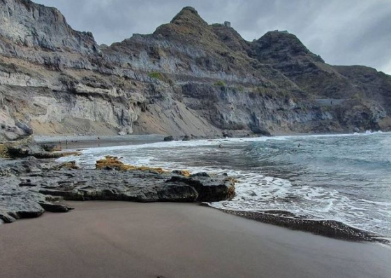 Menino de 10 anos morre afogado na praia de Sinagoga em Santo Ant&atilde;o