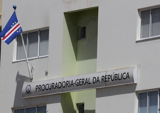 PGR abre instru&ccedil;&atilde;o para responsabilizar funcion&aacute;rio que divulgou pagamento de sal&aacute;rio pela Presid&ecirc;ncia da Rep&uacute;blica