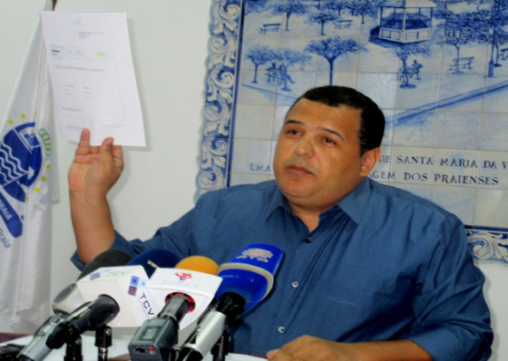 Rafael Fernandes afirma que ex-embaixador da UE comprou terreno na Prainha por 5 mil e 500 contos