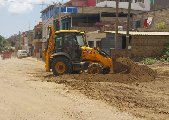 Praia: C&acirc;mara Municipal realiza trabalhos de limpeza e desobstru&ccedil;&atilde;o de vias