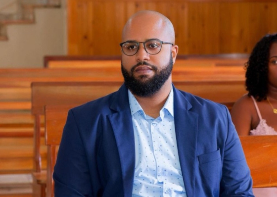 Juventude sem casa: Entre o Direito Constitucional e a Realidade!