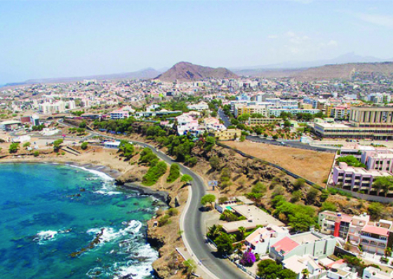 Mais de metade da riqueza de Cabo Verde &eacute; produzida na ilha de Santiago