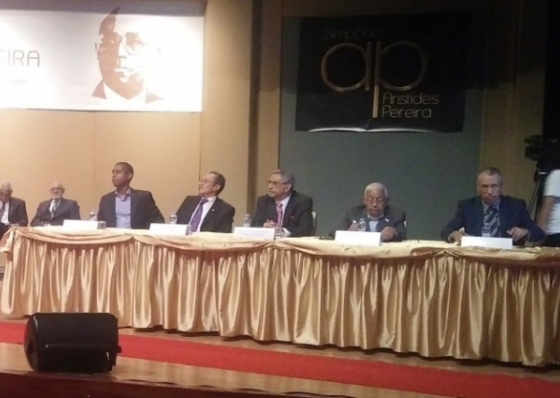 &quot;Recordar Aristides Pereira &eacute; tamb&eacute;m recordar o homem que teve de suceder Cabral&quot;, diz PR