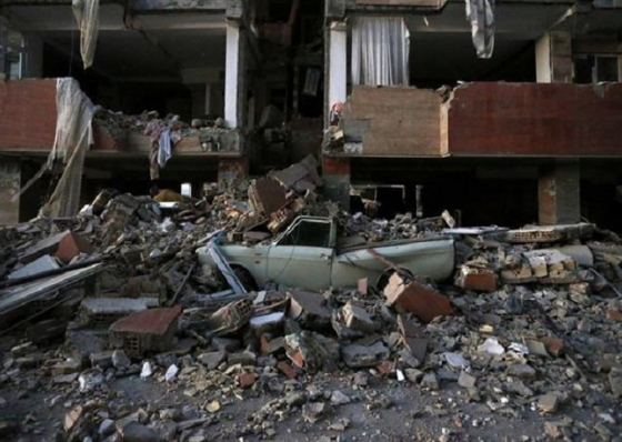 Sismo de magnitude 7,2 faz mais de 400 mortos no Ir&atilde;o e Iraque
