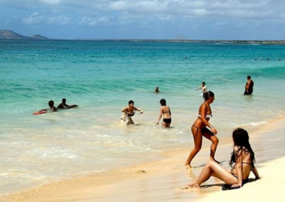 Absentismo e falta de trabalhadores qualificados limitaram turismo em Cabo Verde