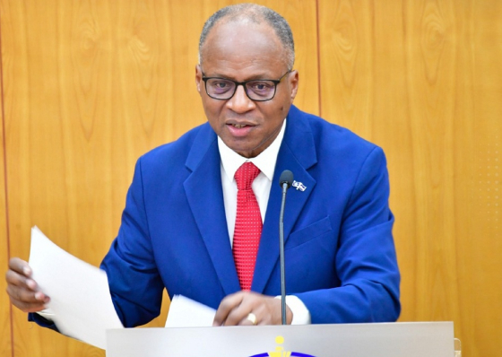 Ulisses retoma argumento das crises para louvar sua lideran&ccedil;a no Governo