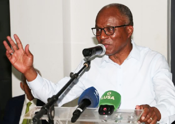 Ulisses com &ldquo;saia justa&rdquo;