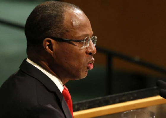 Ulisses quer aumentar bolsas de estudo no ensino superior