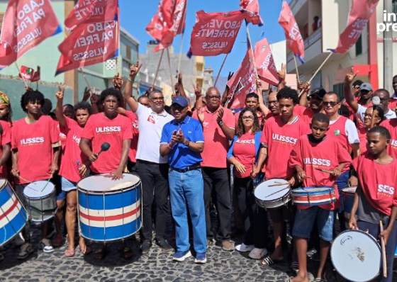 Ulisses Correia e Silva compromete-se em expandir e adaptar porto de Santo Ant&atilde;o