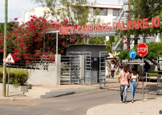 Estudantes da Uni-CV abandonam forma&ccedil;&atilde;o por falta de pagamento das propinas