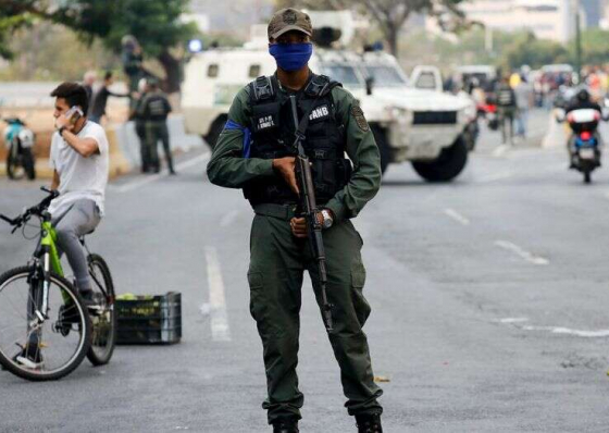 Governo da Venezuela afirma estar a enfrentar um golpe de Estado