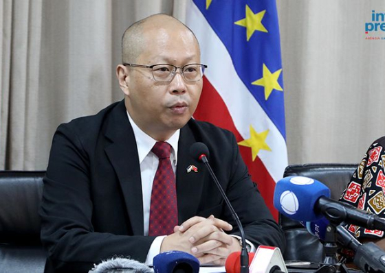 Embaixador da China compromete-se com refor&ccedil;o da parceria estrat&eacute;gica com Cabo Verde