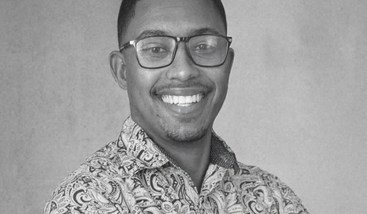 A Ilusão do Progresso: enquanto o Governo celebra, os jovens caem