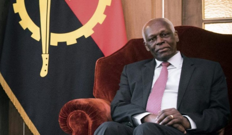 Angola vai criar figura de “Presidente Emérito”. Com direito de imunidade para ex-chefes de Estado