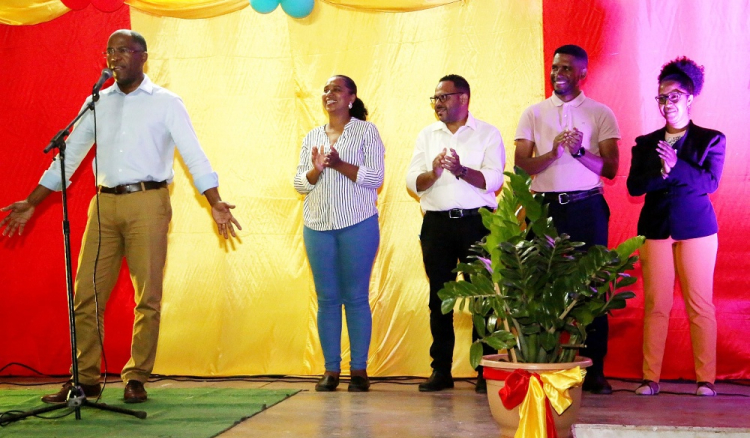 Francisco Carvalho defende cria&ccedil;&atilde;o de condi&ccedil;&otilde;es para o investimento empresarial