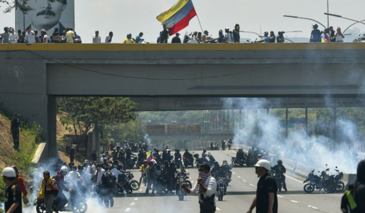 Pelo menos 69 feridos nos protestos registados esta terça-feira em Caracas