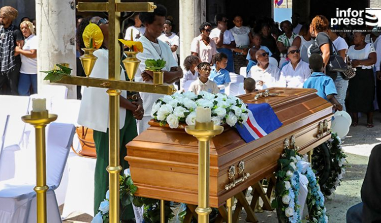 Familiares e artistas prestam última homenagem a Romeu di Lurdis e destacam legado humano e cultural