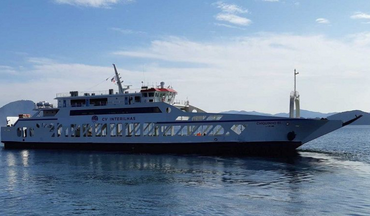 Primeiro navio da CV Interilhas chega ao porto do Mindelo e inicia viagens em fevereiro