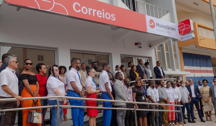 Correios de Cabo Verde suspendem envio de bens acima de 100 dólares para os EUA