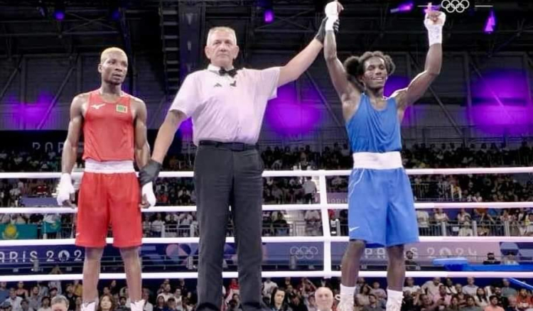 Histórico!! Enorme!! Gigante!! David Pina vence segundo combate e garante primeira medalha olímpica para Cabo Verde