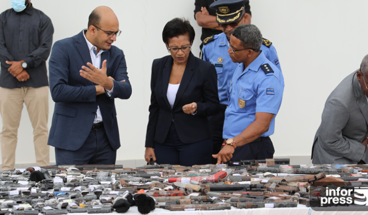 Paulo Rocha reconhece problemática de armas artesanais e destaca "forte combate" das autoridades