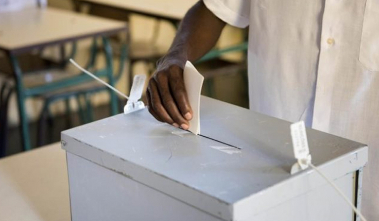 Covid-19. Eleitores em confinamento sem direito a voto antecipado