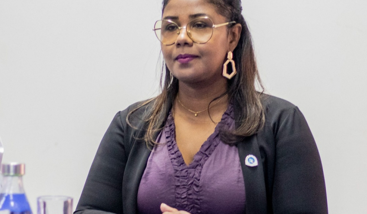 Elisa Pinheiro aposta na melhoria salarial das monitoras de infância