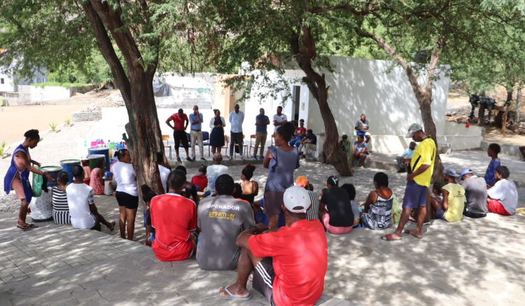 Pescadores de Monte Trigo vão ter novos motores para botes de boca aberta