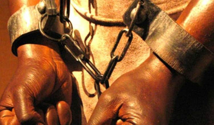 Portugal deve pedir desculpas pelo tráfico de escravos e “desumanidades do passado”