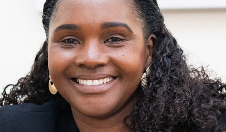 Eleita líder das Mulheres Democratas, o regresso de Jassira à política ativa