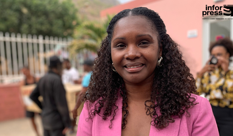 Jassira Monteiro. “Sou a única candidata do MpD à presidência da Câmara Municipal de Santa Catarina”