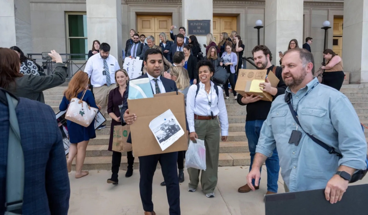 EUA: Jornalistas abandonam Pentágono em protesto por ataque à liberdade de imprensa