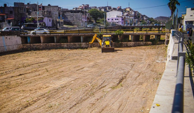 Câmara da Praia prossegue com campanhas de limpeza na cidade
