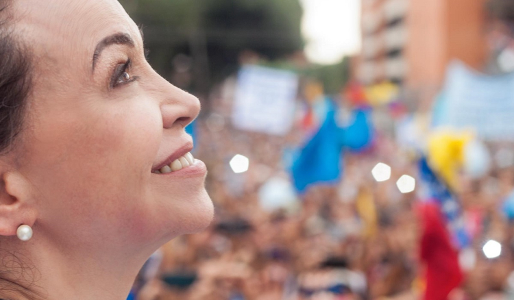 Opositora de Maduro, María Corina Machado vence Nobel da Paz