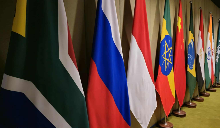 China dá luz verde para Palestina entrar no BRICS