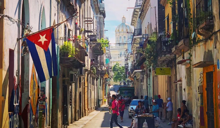 Congressistas dos EUA querem fim de bloqueio a Cuba e denunciam &ldquo;pol&iacute;tica fracassada&rdquo; de Trump