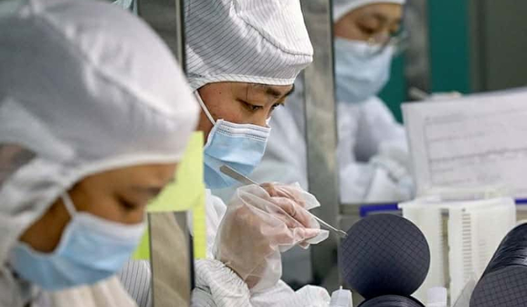 China com foco na autossuficiência e no capital humano