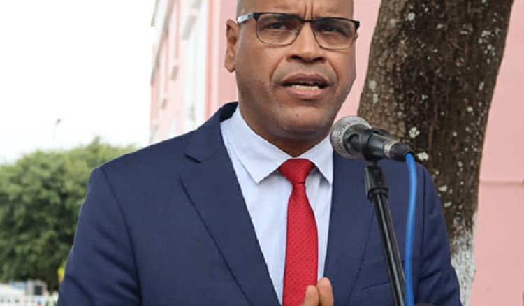 Governo promete acabar com a pobreza extrema em 2026