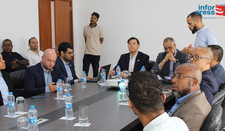 Modernização da rede eléctrica orçamentada em 1,1 milhões de euros prepara Boa Vista para “rede inteligente”