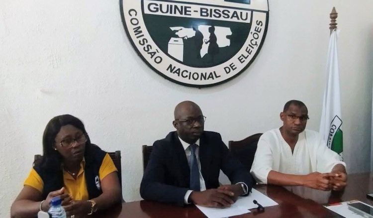 Guiné-Bissau: Presidente da CNE alvo de intimidação por milícias de Sissoco