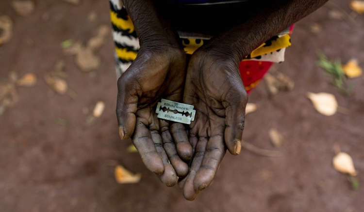 Ministério Público acusa seis pessoas por crimes de mutilação sexual contra rapazes