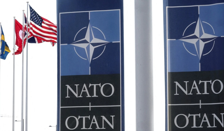 Trump faz chantagem com países da NATO