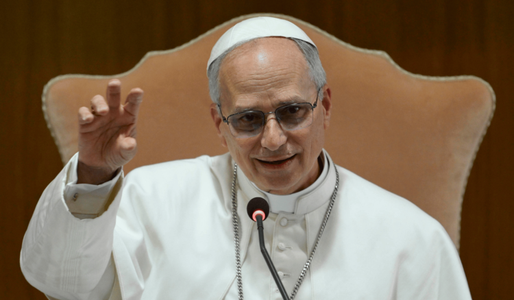 Papa Leão XIV oferece mediação do Vaticano para "silenciar as armas" no mundo