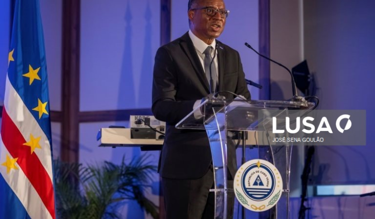 Governo apresenta nova marca, CvSky, e promete estabilizar voos interilhas