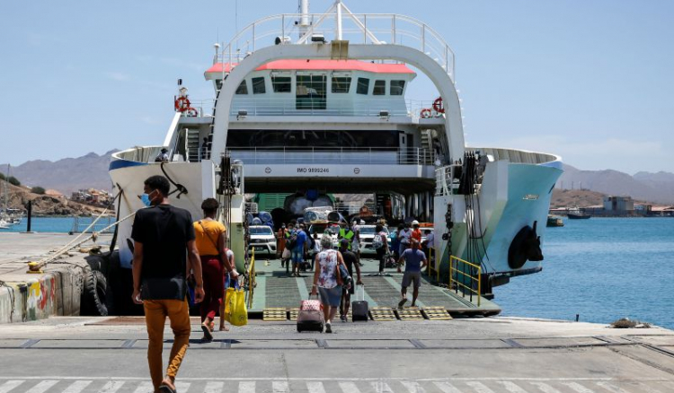 Portos de Cabo Verde com aumento de quase 15% no movimento de passageiros em junho
