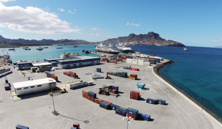 Portos de Cabo Verde com recorde histórico de 180 mil passageiros em Agosto